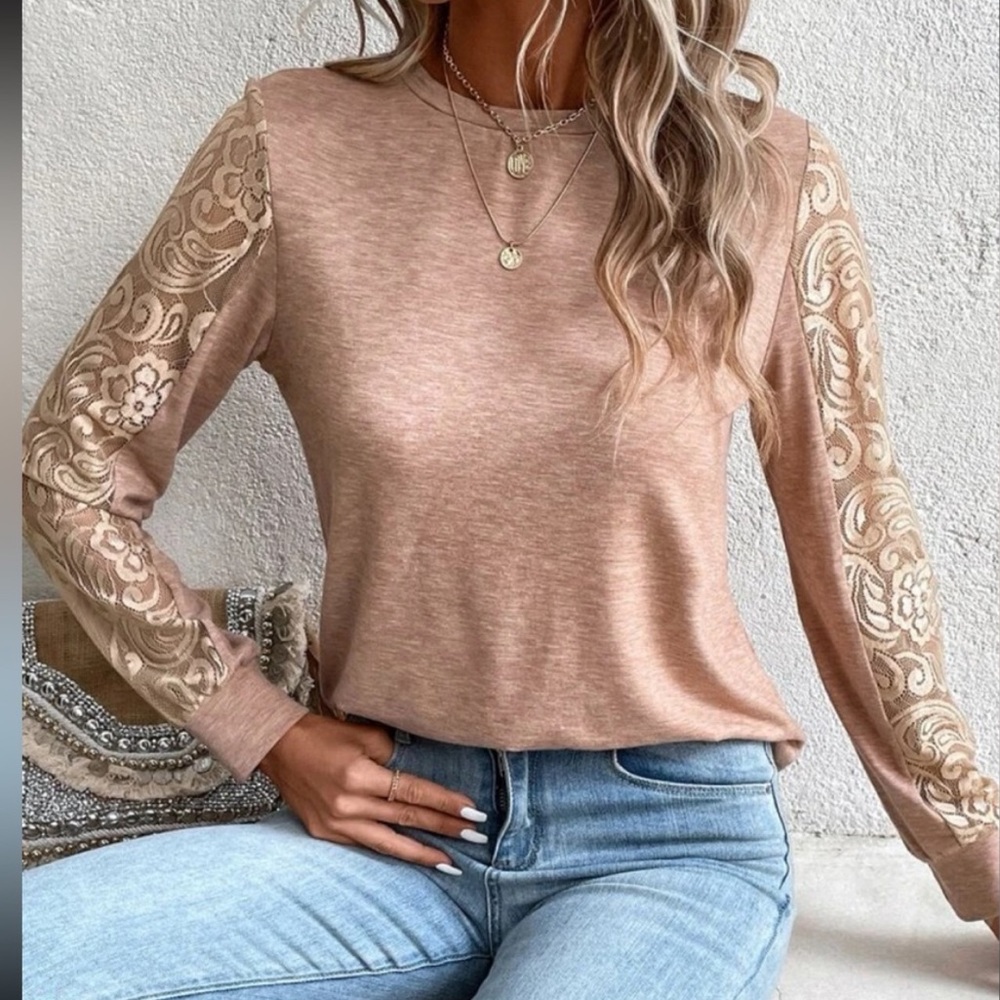 Boho rust brown lace lantern sleeve tee